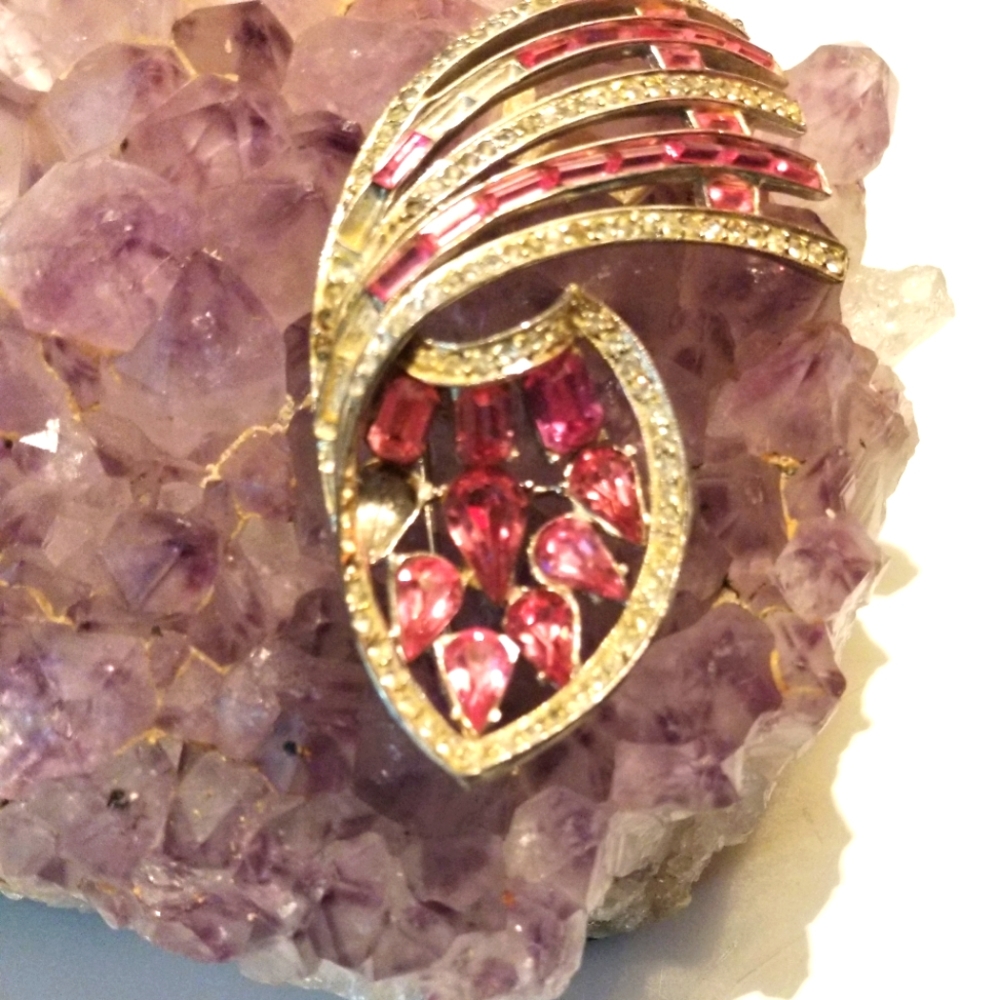 Vintage crystal stone brooch